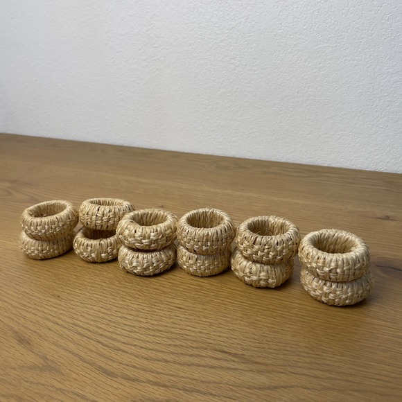 Vintage woven boho minimalist rattan woven napkin rings - Picture 2 of 5